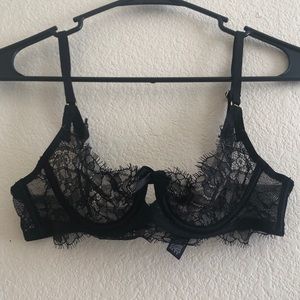 VICTORIA’S SECRET Black Lace Bra